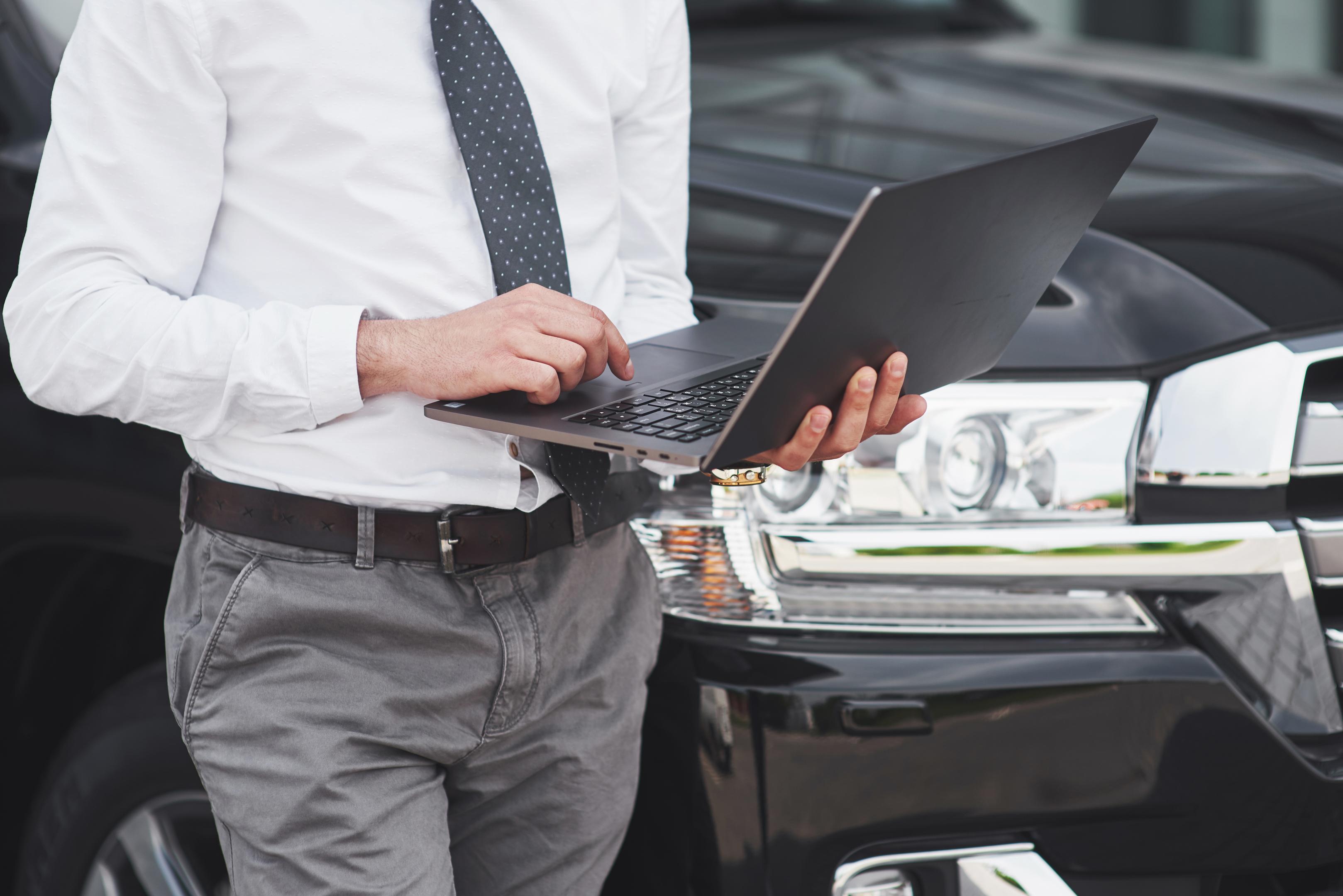 How to Book Corporate Car Rental