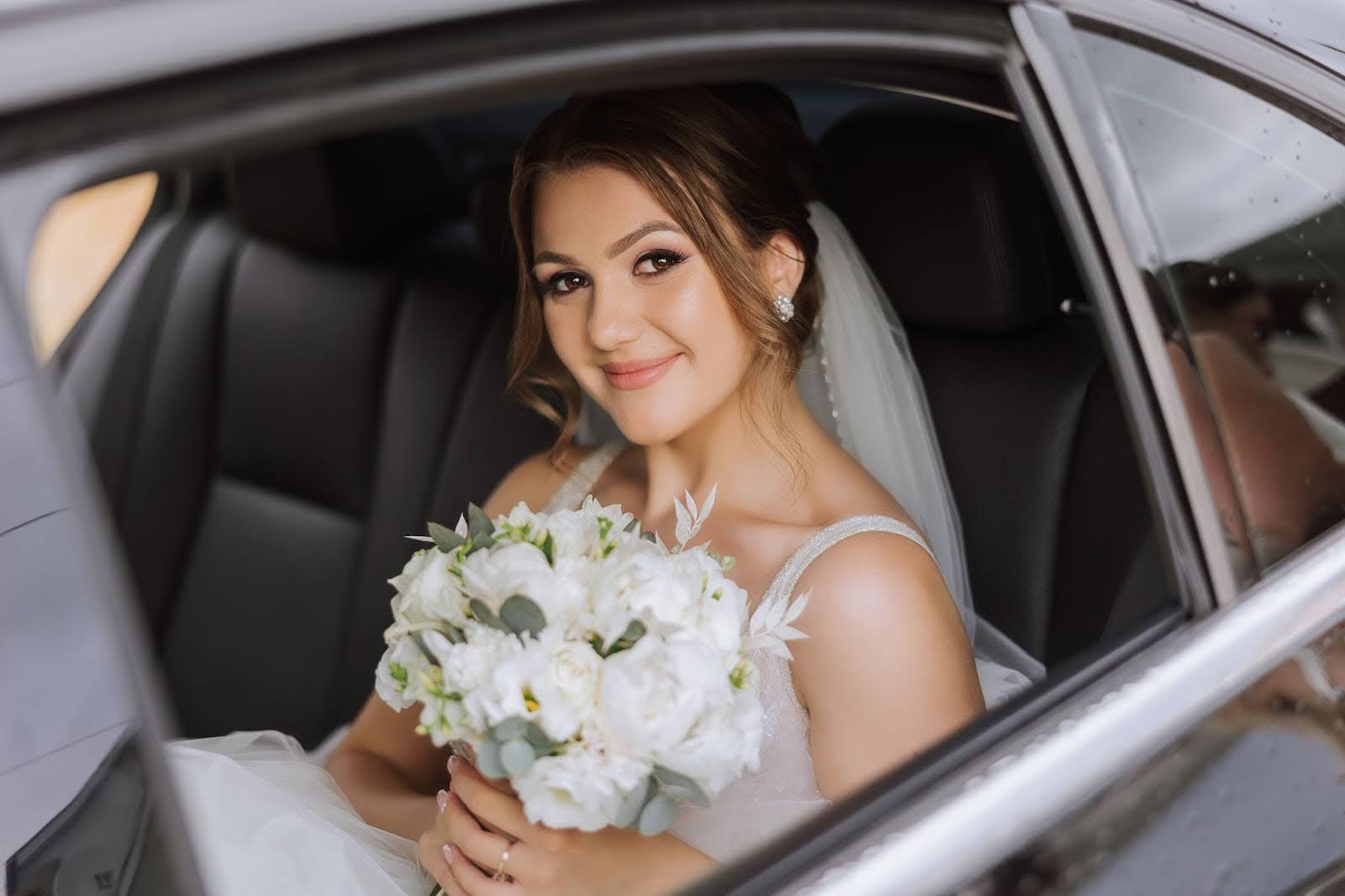 Bridal Car Rental for Wedding Day Arrivals
